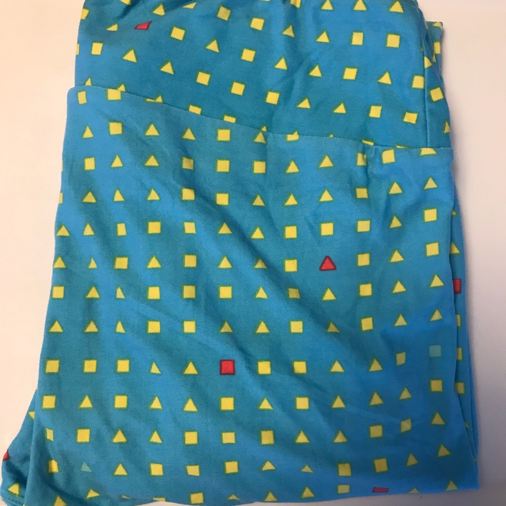 Lularoe Tall And Curvy Leggings